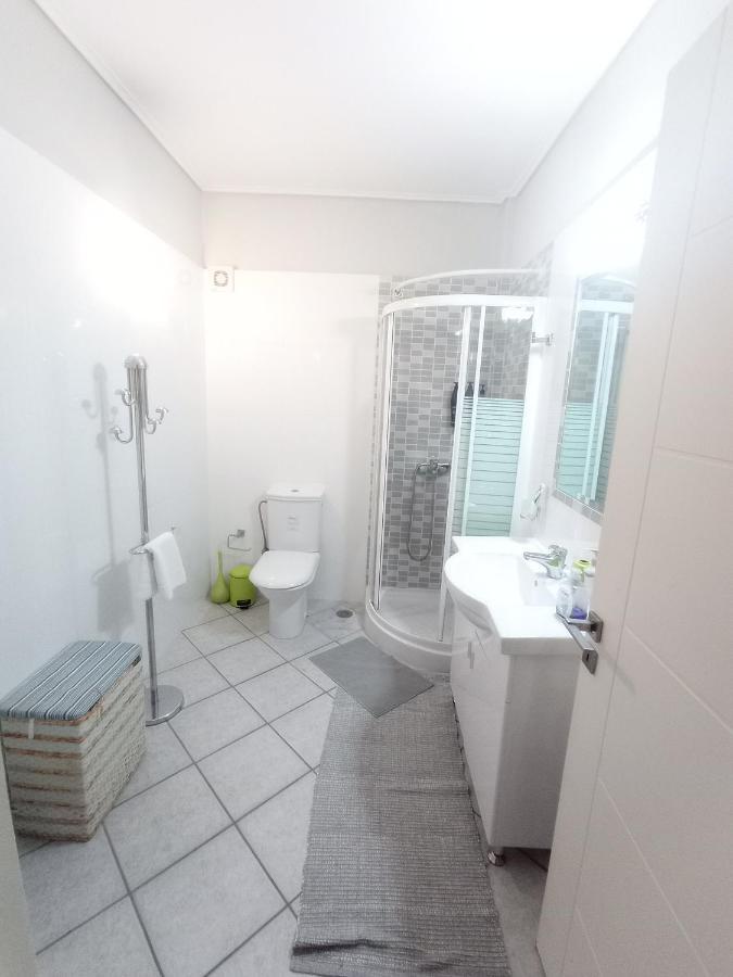 Galini Apartment Near Sea, Port And Airport Артемида Екстериор снимка